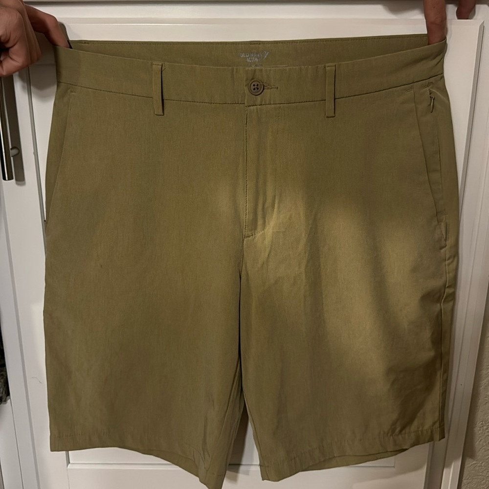 khaki men’s athletic shorts